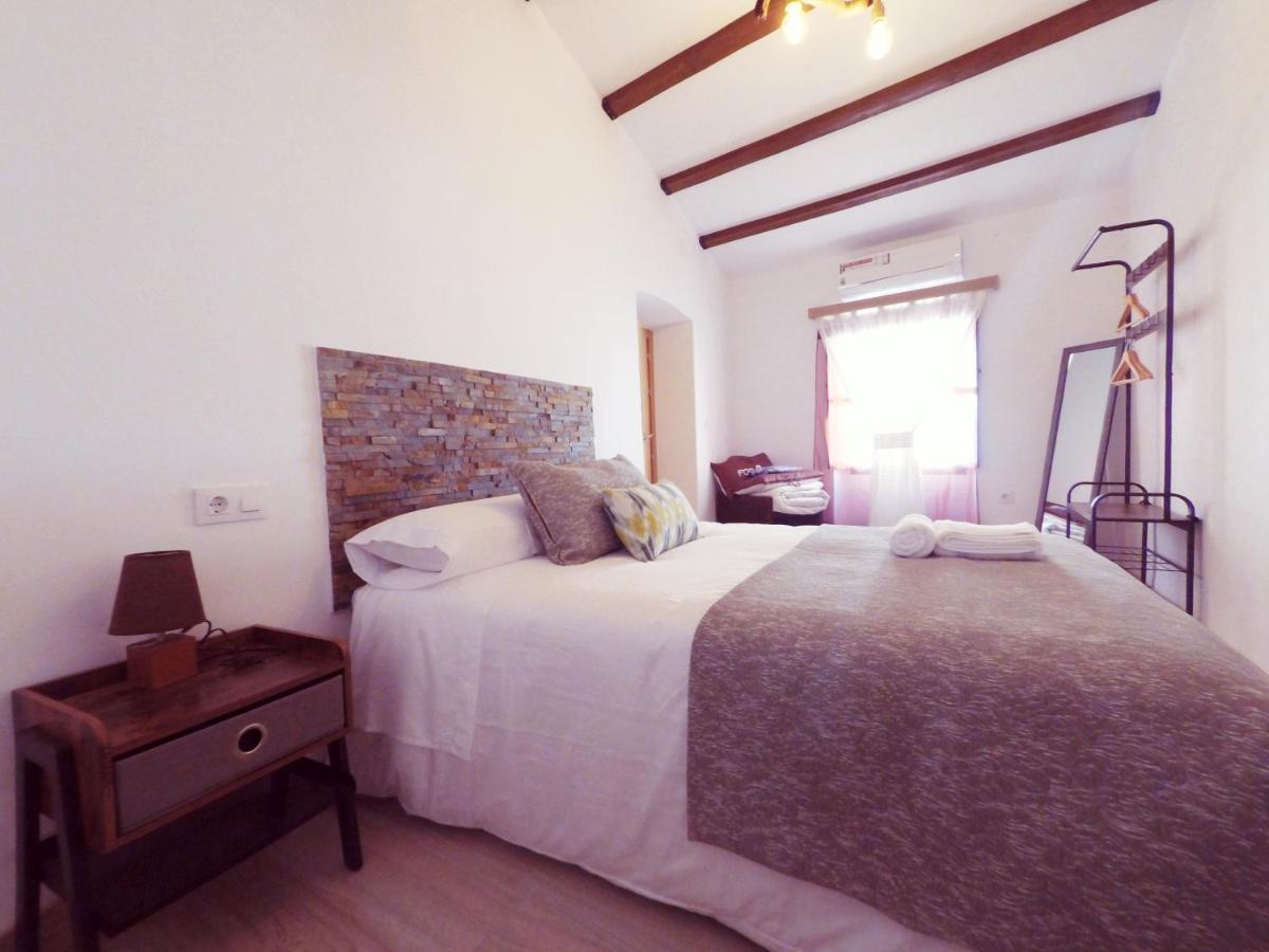 Apartamentos Fuente Nueva II Caces Eksteriør bilde